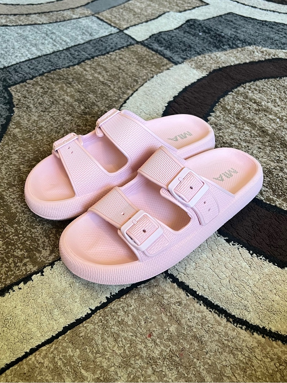 MIA Women's Libbie dual-buckle cushion sandals Size 10